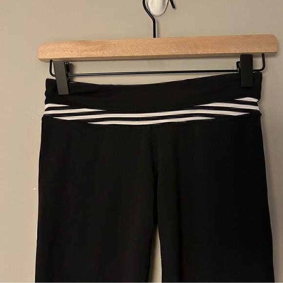 Lululemon Run: Inspire Crop II - Black/Classic Stripe Black White, Size 4, Rare - Picture 6 of 12